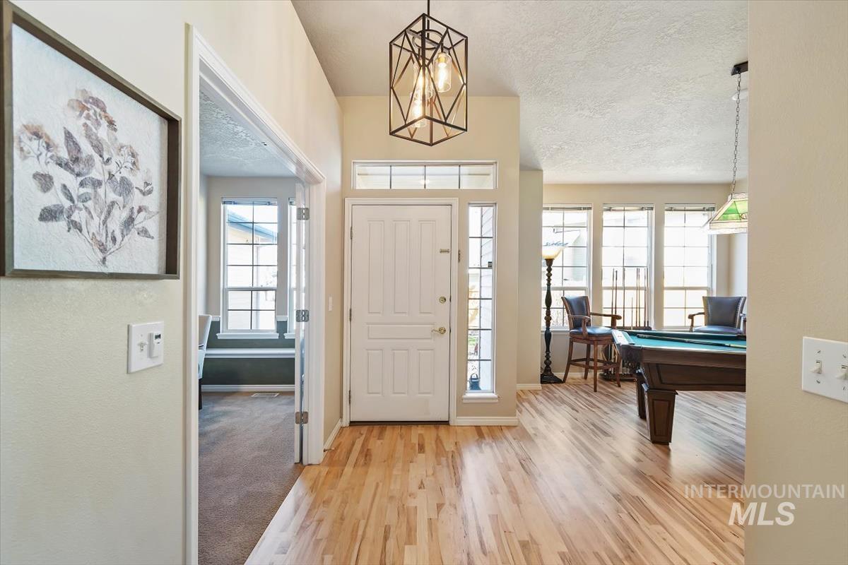 2495 East Ashbrook Court Eagle, ID 83616 - Photo 4 of 42