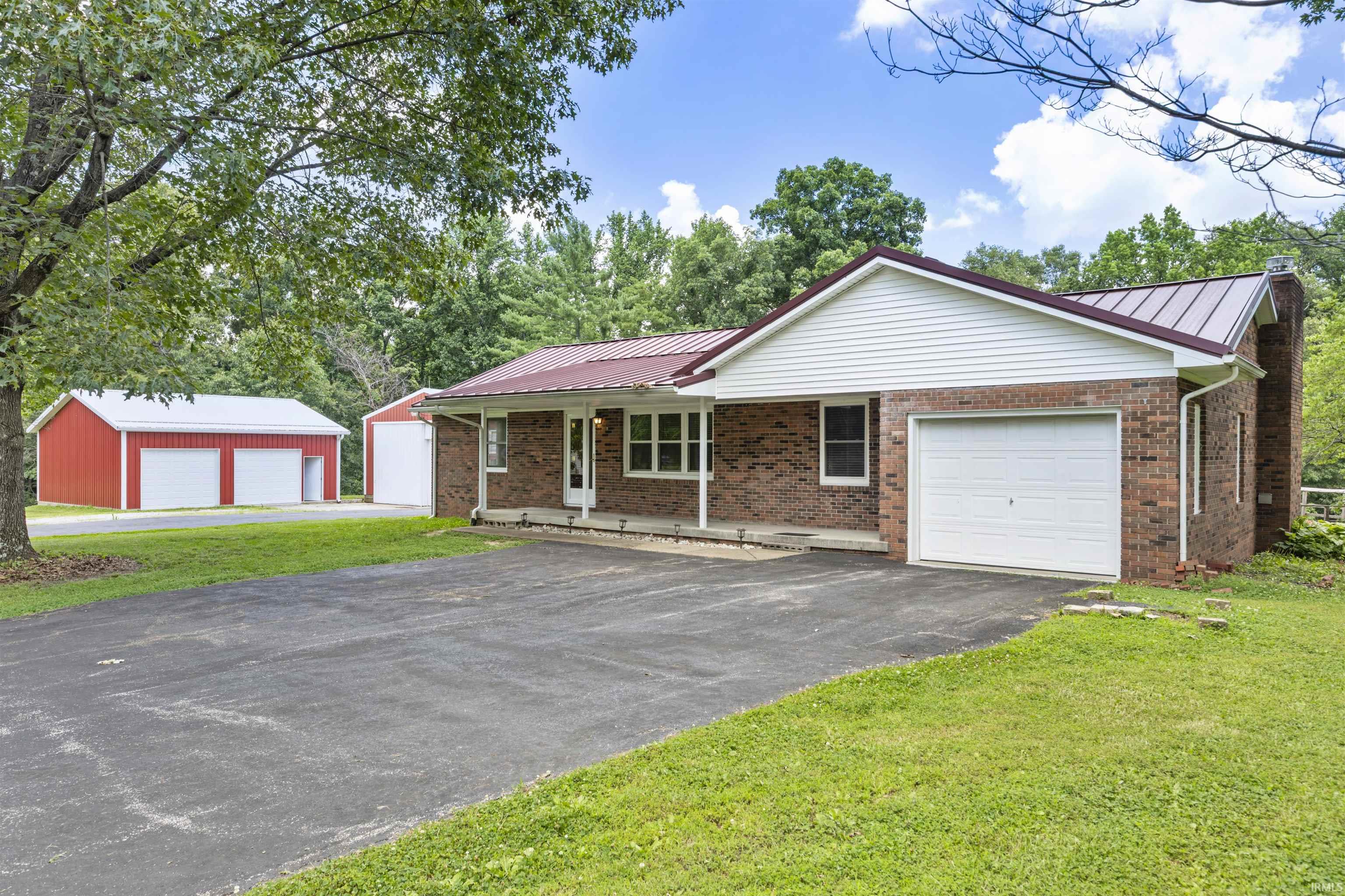 11549 St Wendel Road Evansville, IN 47720 - Photo 3 of 36 Gallery Image 3