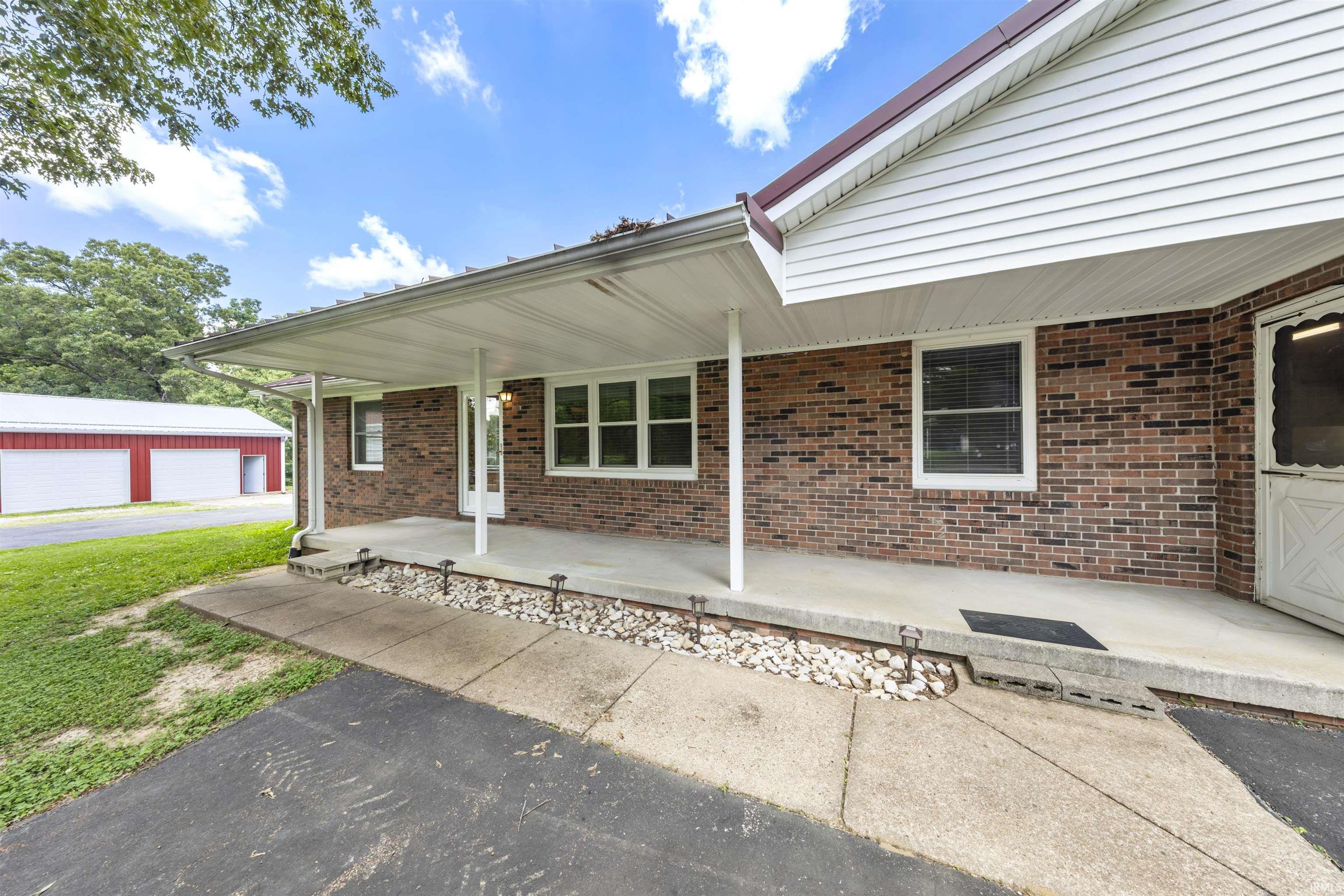 11549 St Wendel Road Evansville, IN 47720 - Photo 4 of 36 Gallery Image 4
