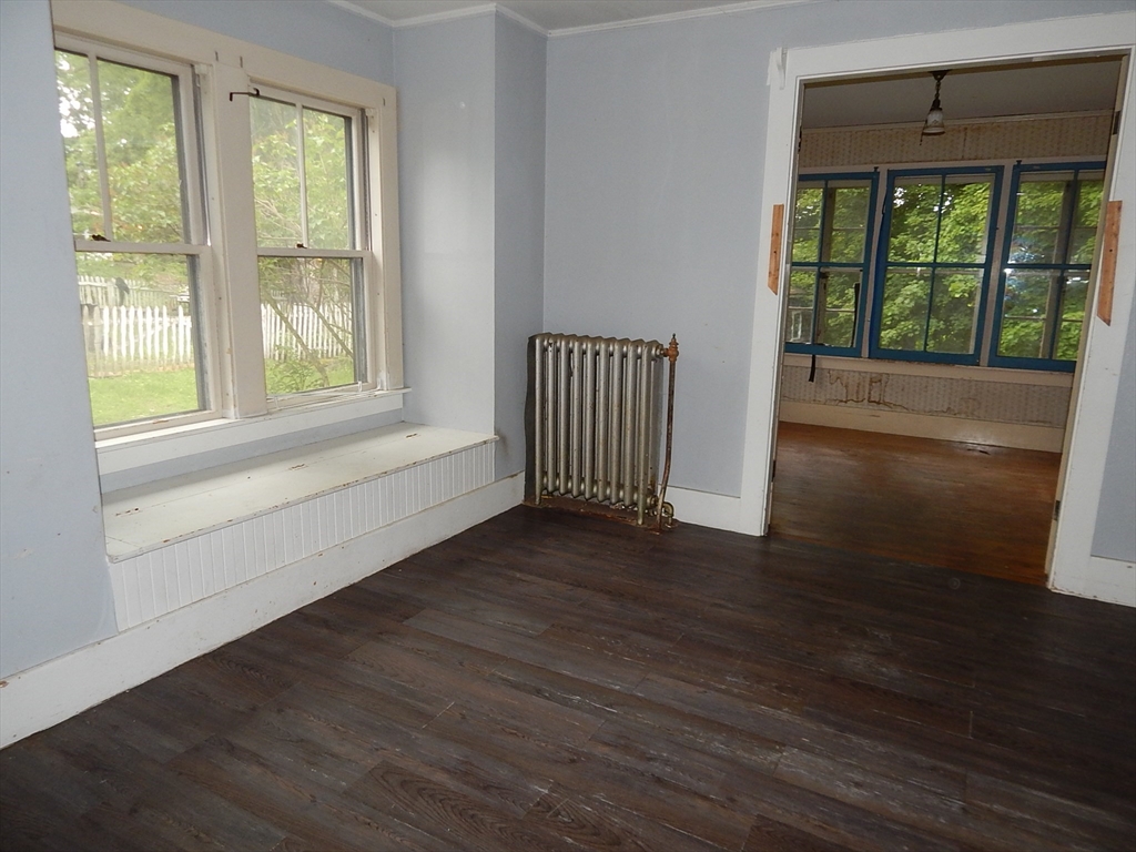 243 High Street Athol, MA 01331 - Photo 8 of 15