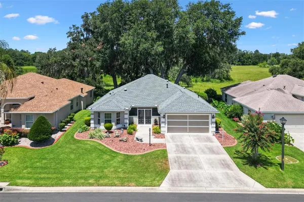 $419,900 | 7145 Southeast 173rd Arlington Loop, The Villages, FL 32162