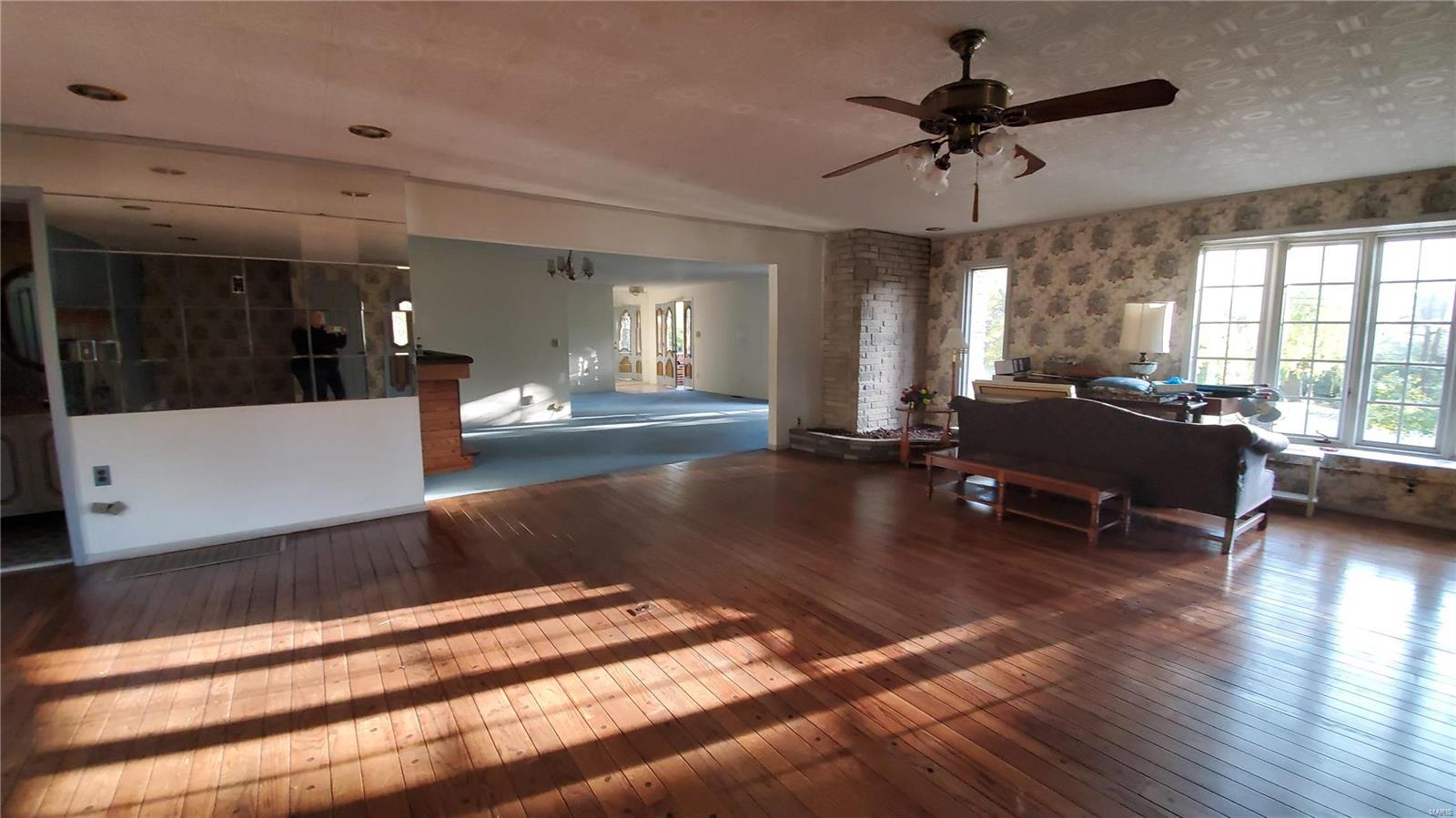 4681 Fuchs Road St. Louis, MO 63128 - Photo 17 of 85 Gallery Image 17