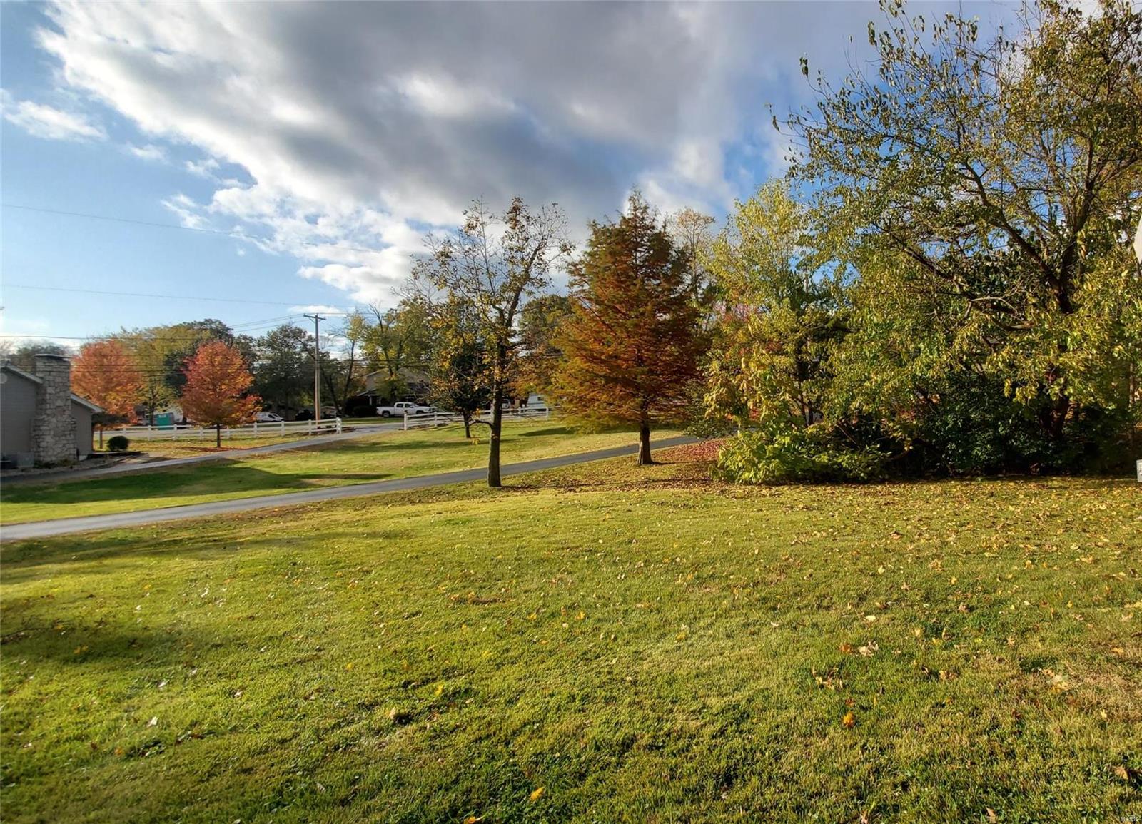 4681 Fuchs Road St. Louis, MO 63128 - Photo 4 of 85 Gallery Image 4