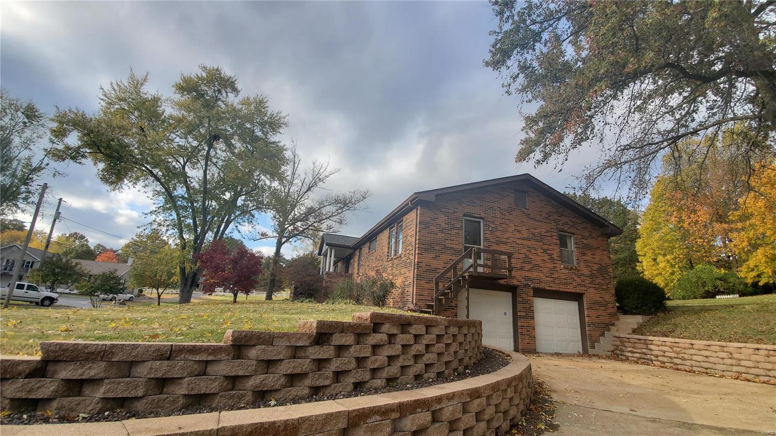 4681 Fuchs Road St. Louis, MO 63128 - Photo 9 of 85 Gallery Image 9