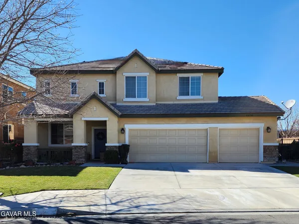 $3,250 | 44741 Ruthron Avenue, Lancaster, CA 93536