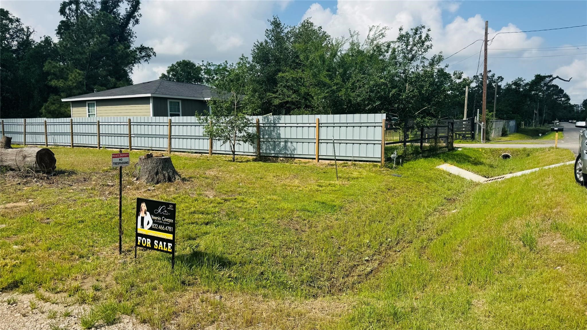 12806 Flagstaff Lane Houston, TX 77049 - Photo 9 of 10 a view of a swimming pool with a patio and a yard