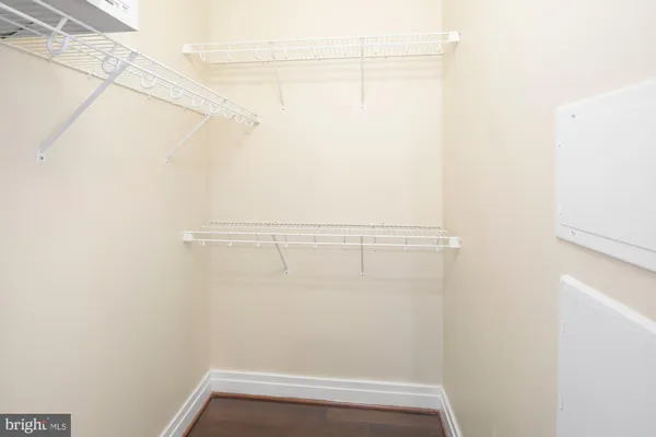 $775,000 | 8220 Crestwood Heights Drive, Unit 1215, McLean, VA 22102
