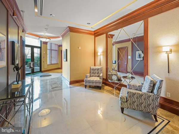 $775,000 | 8220 Crestwood Heights Drive, Unit 1215, McLean, VA 22102