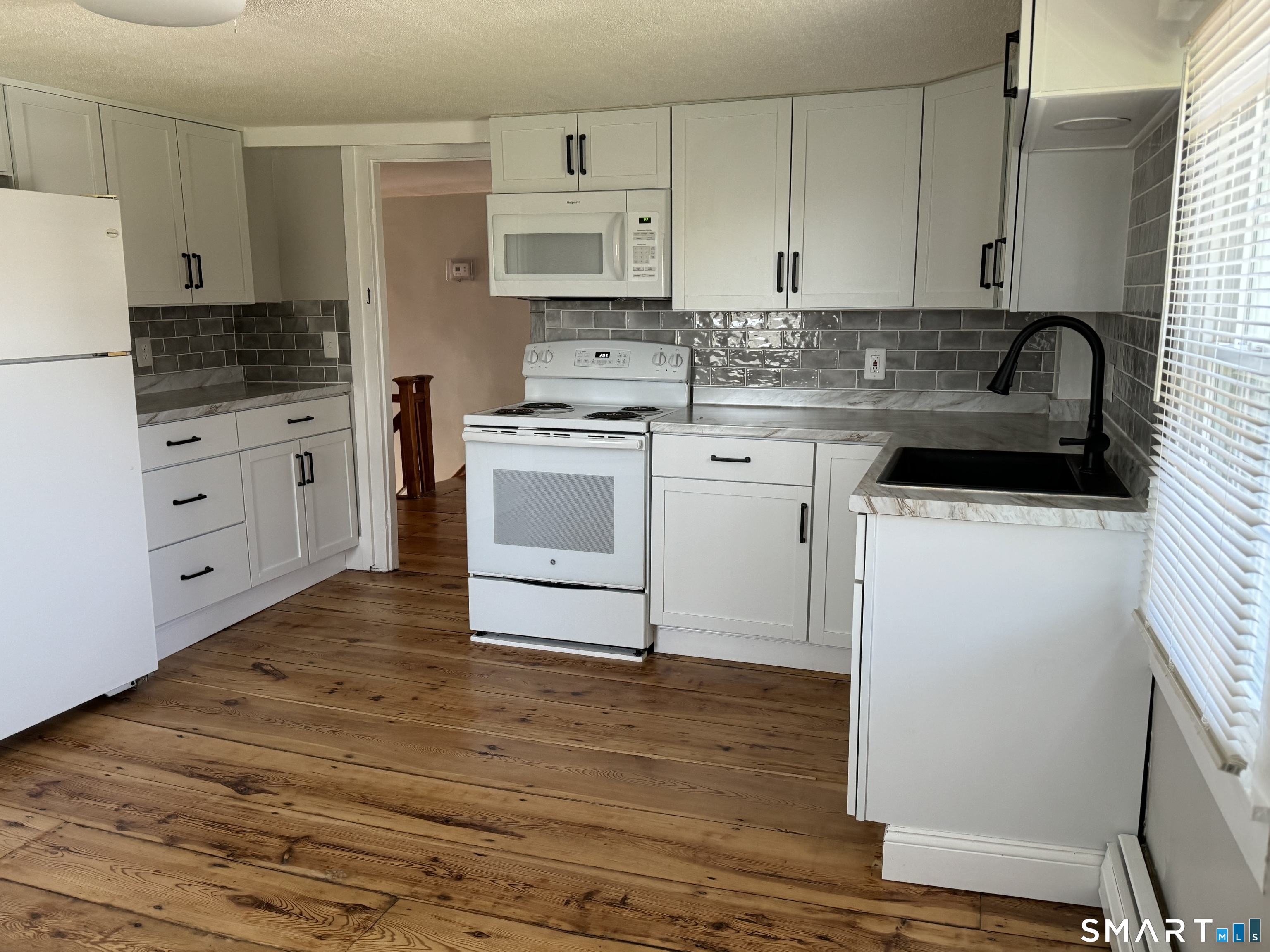 8 Alto Road, Unit 2A Burlington, CT 06013 - Photo 3 of 15