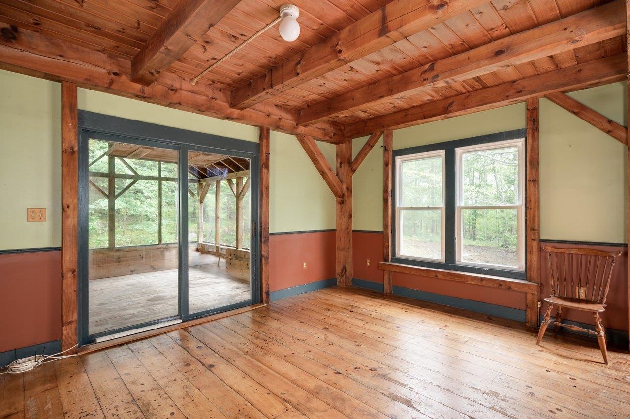 61 Deerfield Road Raymond, NH 03077 - Photo 7 of 38