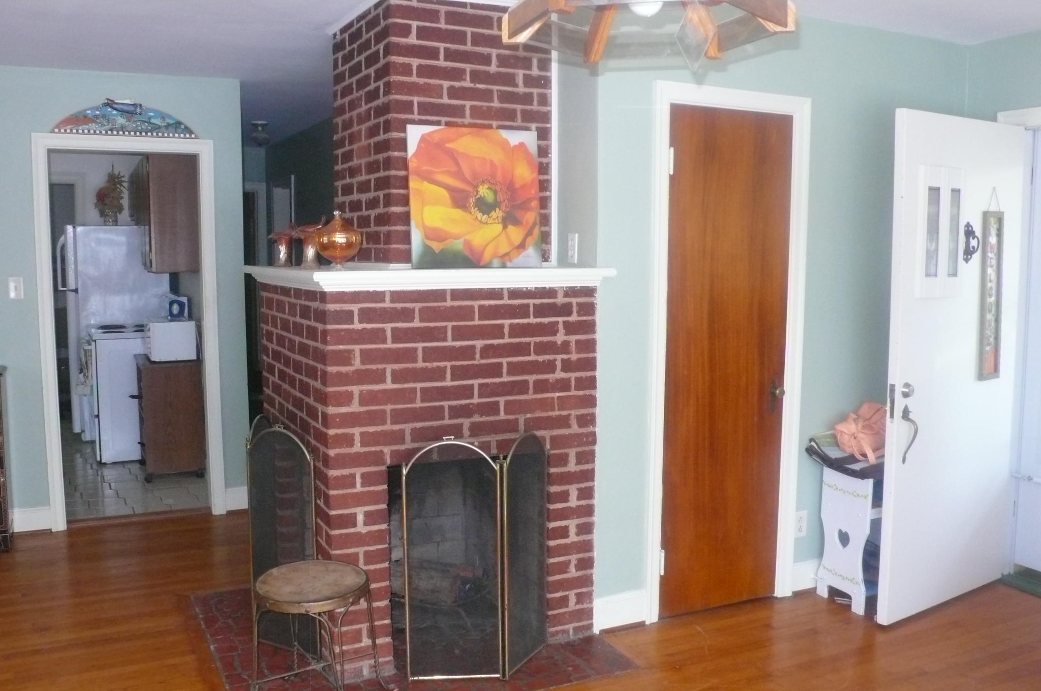 2629 Tillett Road Southwest Roanoke, VA 24015 - Photo 7 of 19 P1130427