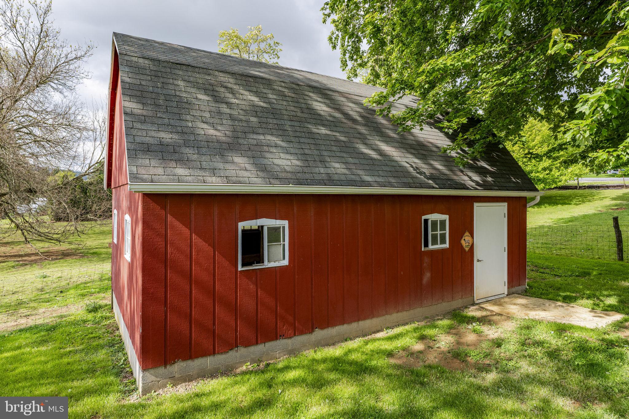 1041 Springville Road East Earl, PA 17519 - Photo 24 of 71