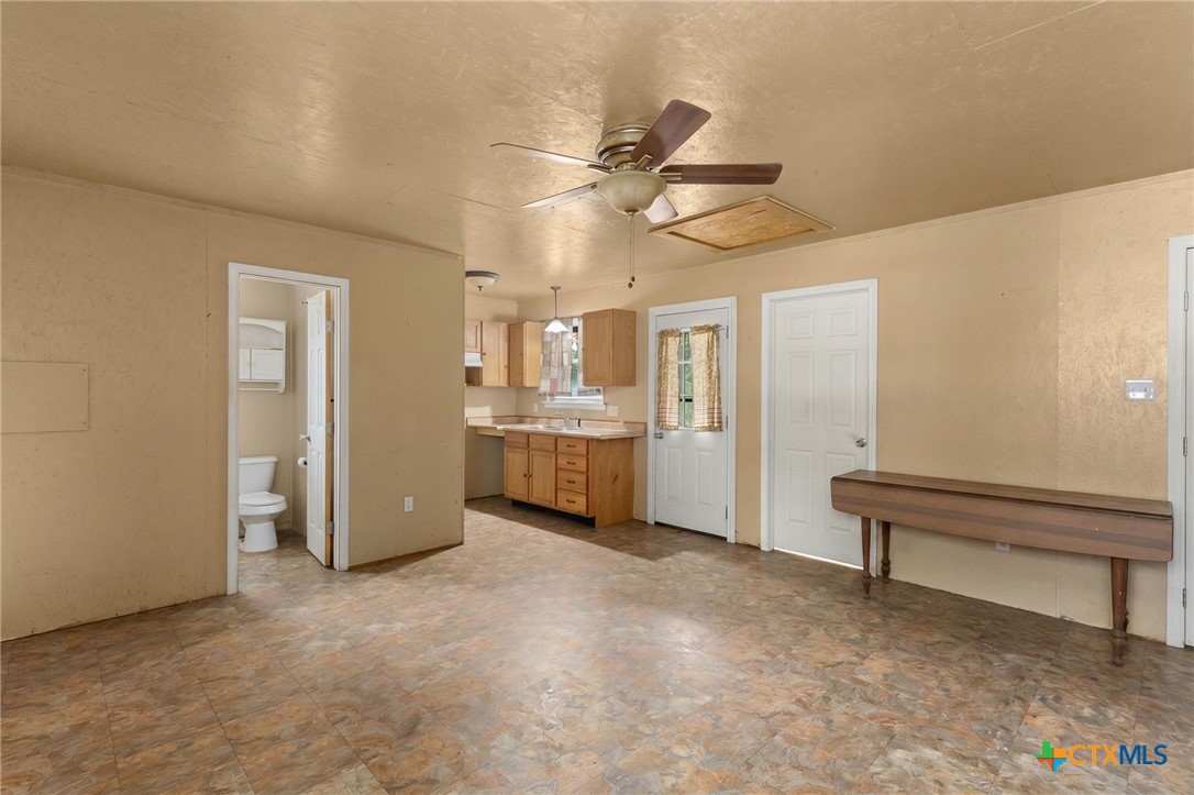 757 Jackson Road Kingsbury, TX 78638 - Photo 31 of 46