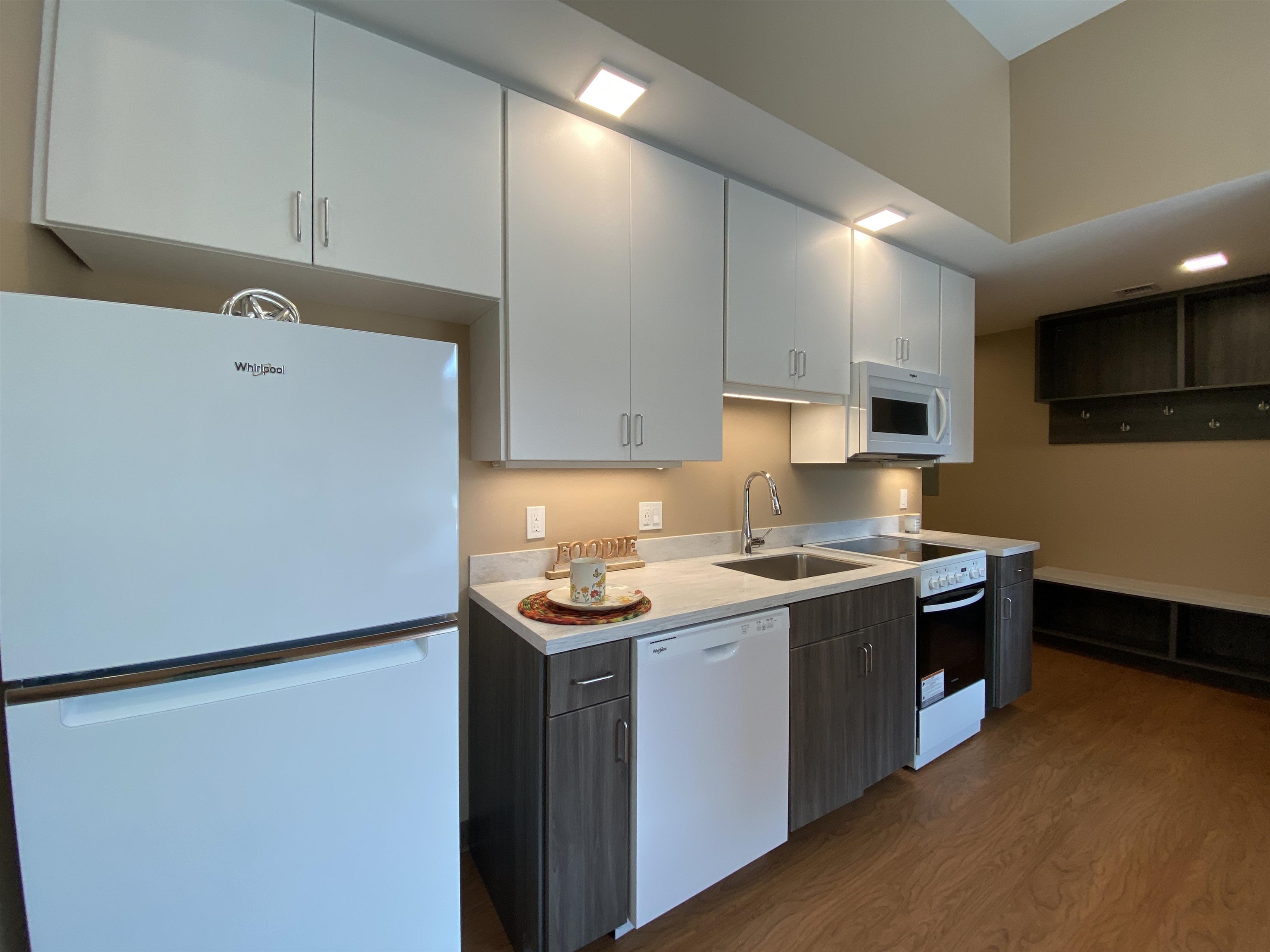 83 Hanover Street, Unit 209 Manchester, NH 03101 - Photo 13 of 42