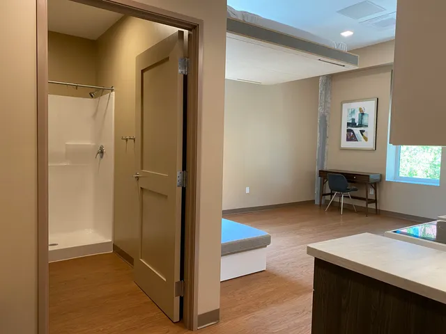 $1,899 | 83 Hanover Street, Unit 209, Manchester, NH 03101