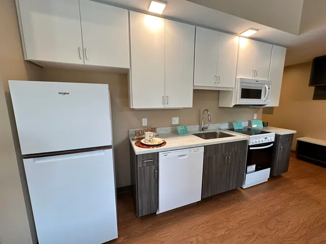 $1,899 | 83 Hanover Street, Unit 209, Manchester, NH 03101