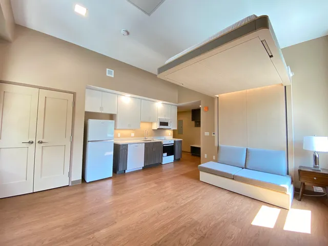 $1,899 | 83 Hanover Street, Unit 209, Manchester, NH 03101