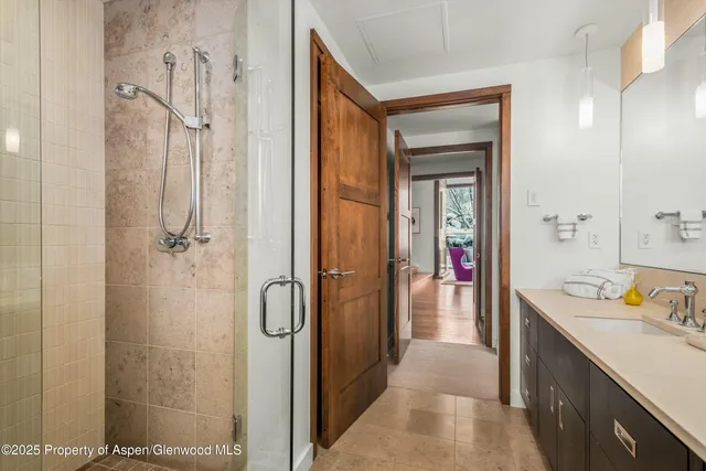 $200,000 | 233 East Cooper Avenue, Unit 301, Aspen, CO 81611