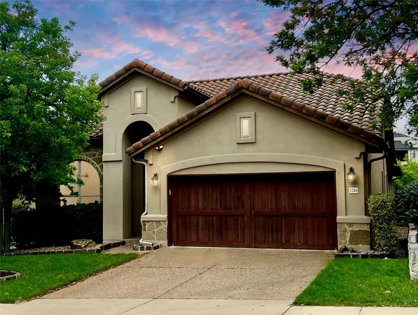 $919,900 | 2216 Rivina Drive, Austin, TX 78733