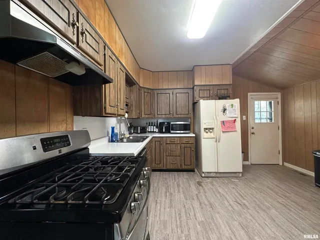 $119,000 | 206 West Homer Avenue, Harrisburg, IL 62946