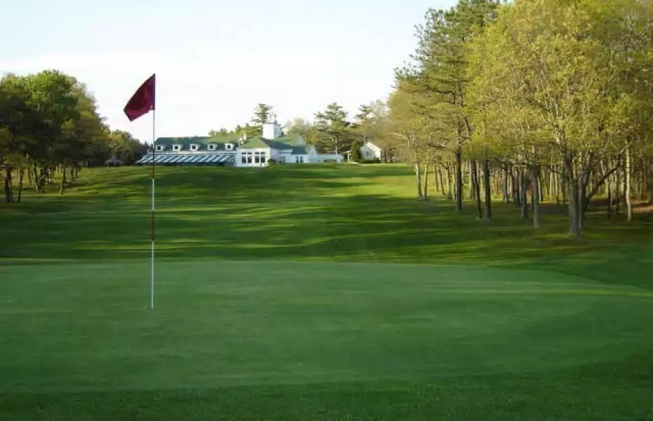 9 15th Street Wareham, MA 02558 - Photo 27 of 27 a backyard of a house with lots of green space and fountain