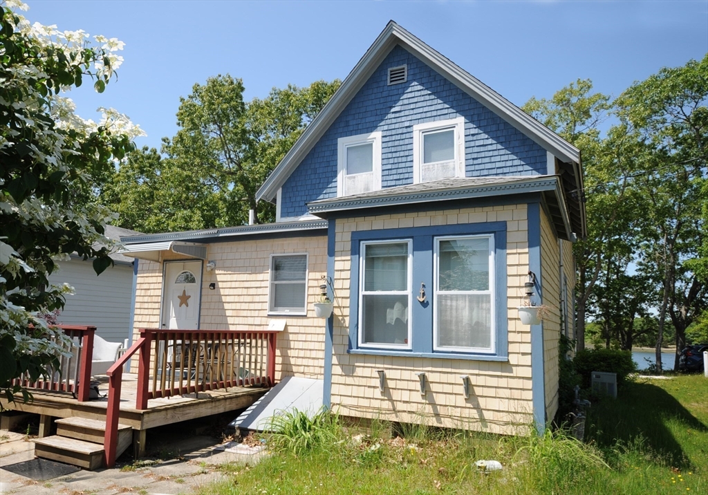 9 15th Street Wareham, MA 02558 - Photo 7 of 27 a view of house with a yard