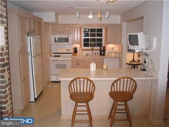 208 Oakshade Road Tabernacle, NJ 08088 - Photo 3 of 12 Kitchen
