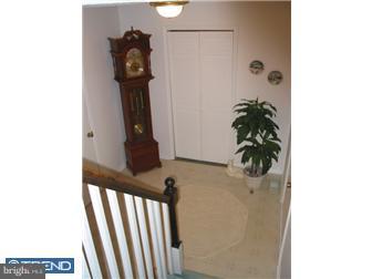 208 Oakshade Road Tabernacle, NJ 08088 - Photo 10 of 12 Foyer