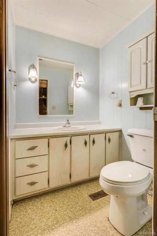 7863 State Road Fort Gratiot, MI 48059 - Photo 19 of 41