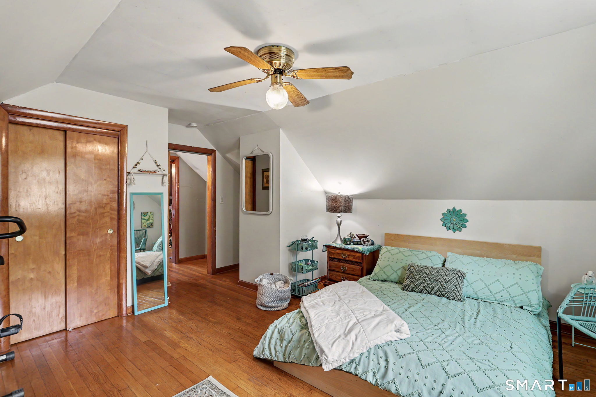 264 Roxbury Road East Lyme, CT 06357 - Photo 15 of 27