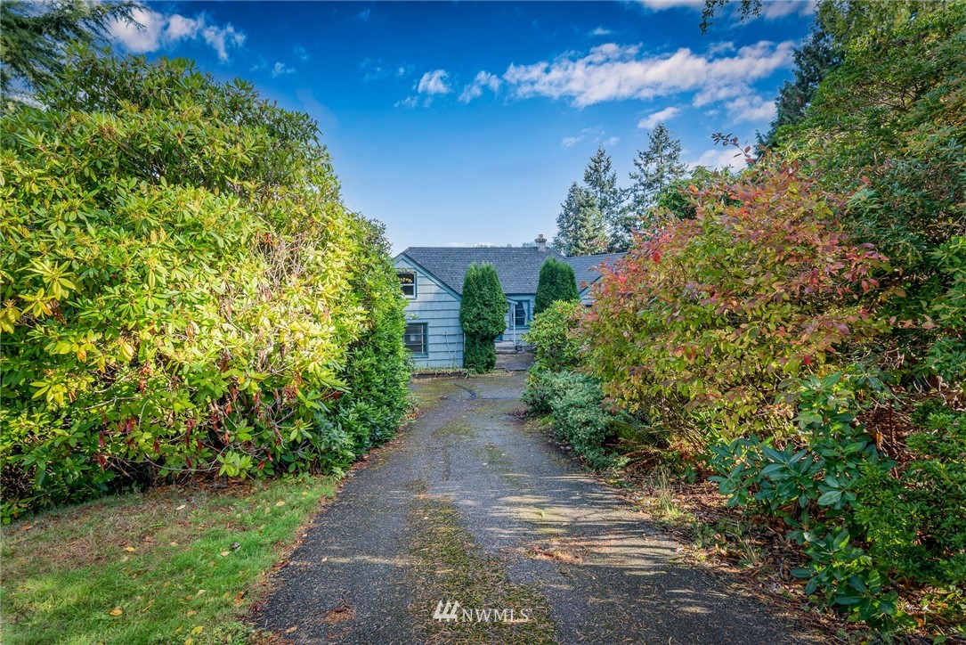 209 Middlefield Road Bellingham, WA 98225 - Photo 3 of 26 Gallery Image 3