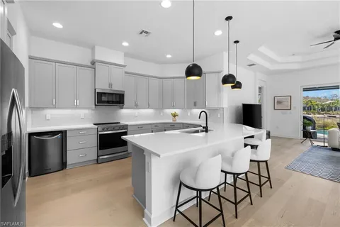 $899,000 | 6291 Arriba Avenue, Naples, FL 34113