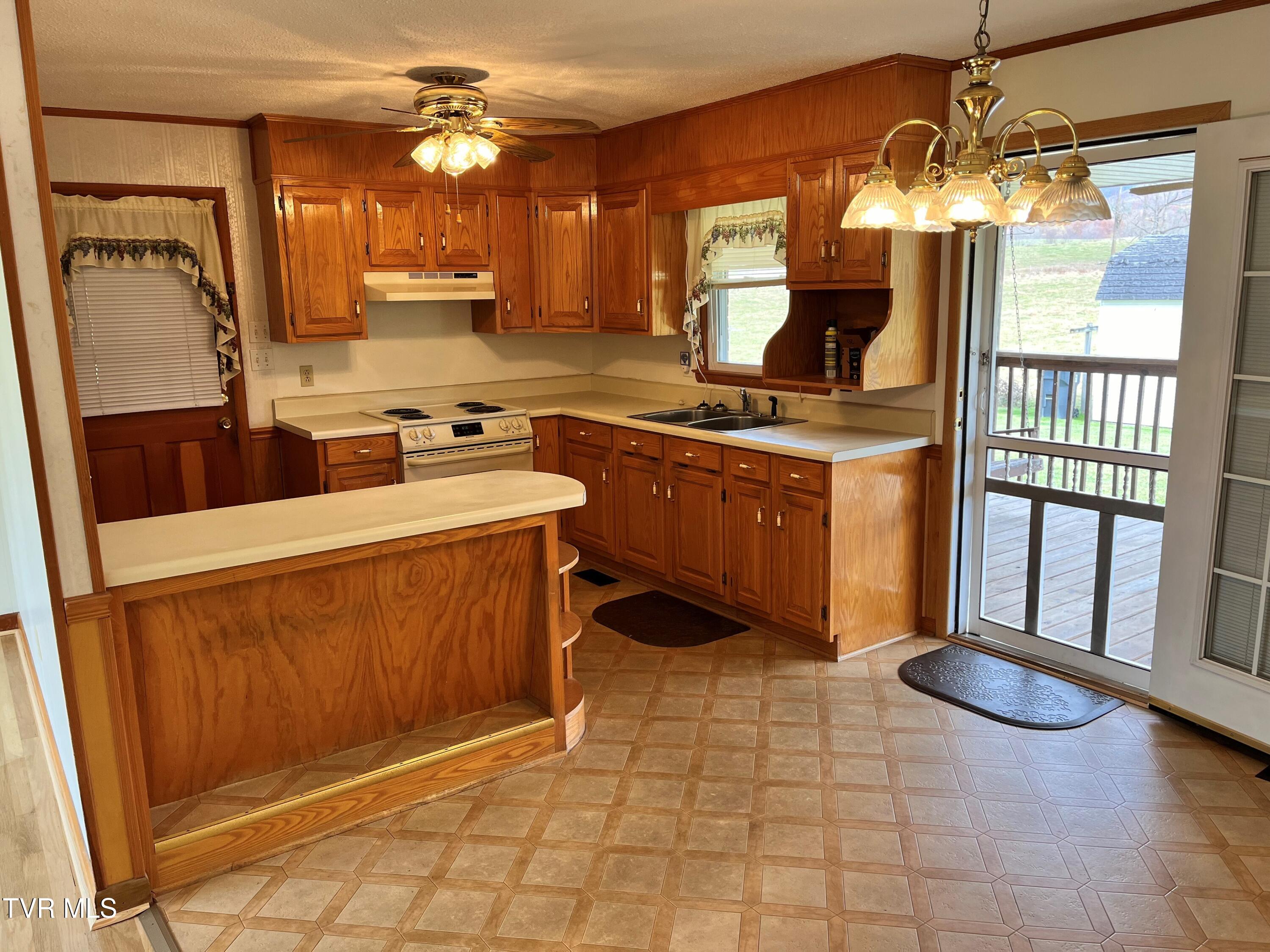 1232 Blue Springs Road Elizabethton, TN 37643 - Photo 14 of 33 jm11