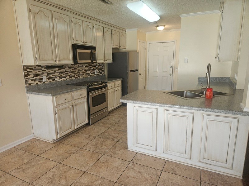 105 Smoke Rise Court Dothan, AL 36305 - Photo 5 of 25