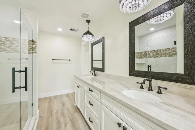 $429,000 | 1604 Shady Oaks Drive, Conroe, TX 77301