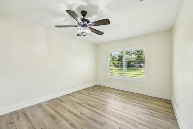 $429,000 | 1604 Shady Oaks Drive, Conroe, TX 77301