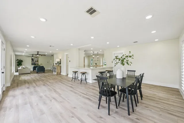 $429,000 | 1604 Shady Oaks Drive, Conroe, TX 77301