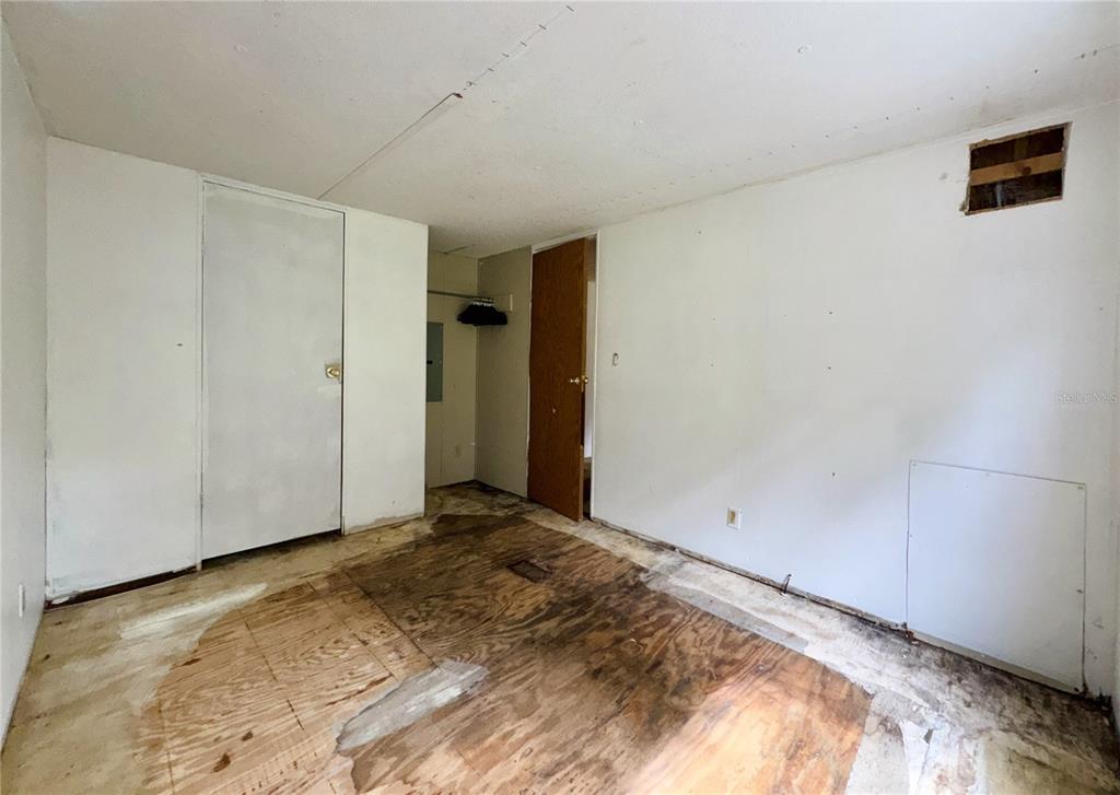 7809 Southwest 12th Place Bell, FL 32619 - Photo 13 of 21