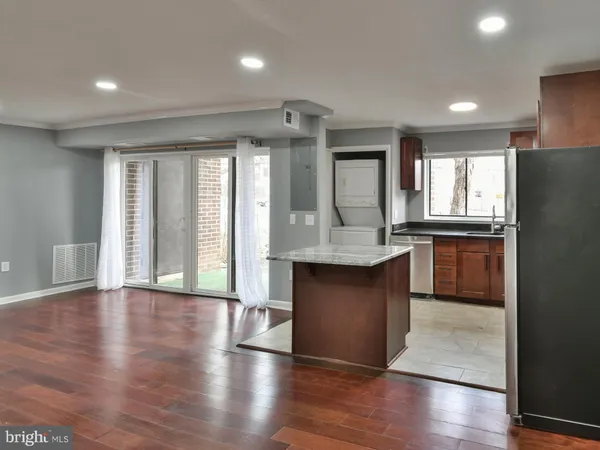 $2,350 | 15712 Dorset Road, Unit 104, Laurel, MD 20707