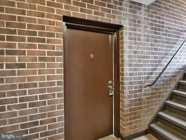$2,350 | 15712 Dorset Road, Unit 104, Laurel, MD 20707