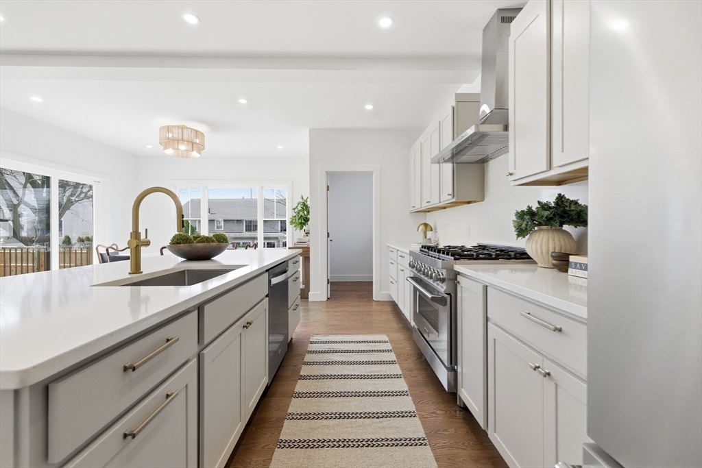 51 Fox Hill Road Nahant, MA 01908 - Photo 12 of 39 Gallery Image 12