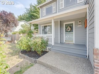 3200 Southeast Hampton Loop Troutdale, OR 97060 - Photo 2 of 45