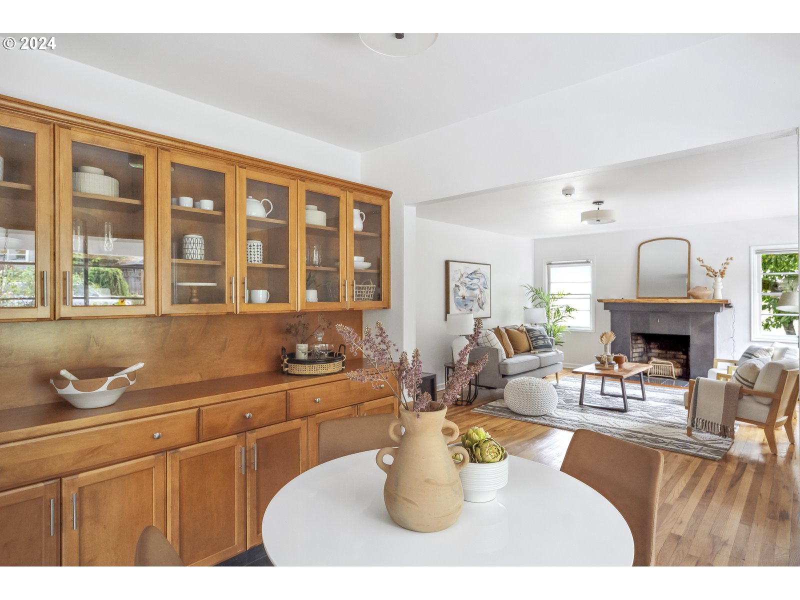 3325 Southwest Primrose Street Portland, OR 97219 - Photo 11 of 48 Dining Area