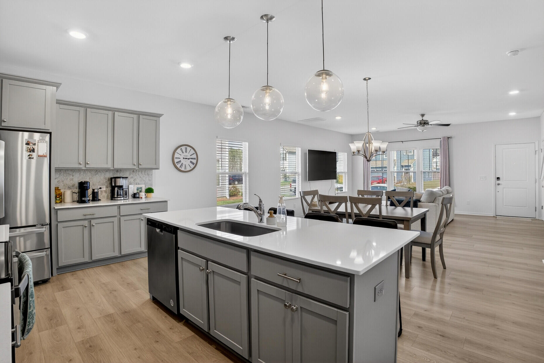 304 Surfbird Road Summerville, SC 29486 - Photo 14 of 53 304 Surfbird Road