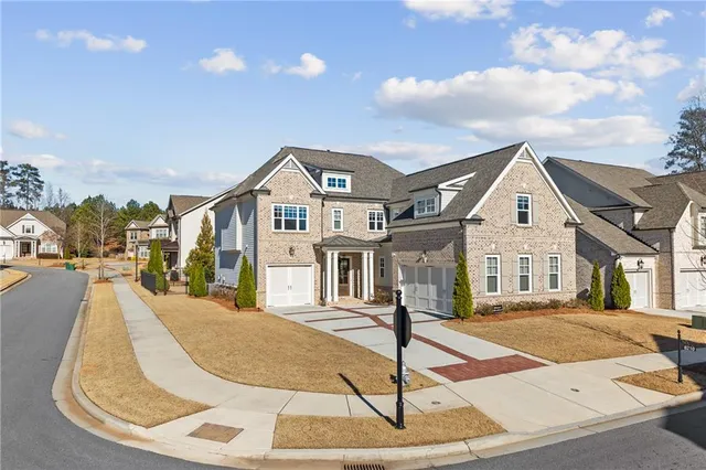 $1,350,000 | 6210 Bellmoore Park Lane, Duluth, GA 30097