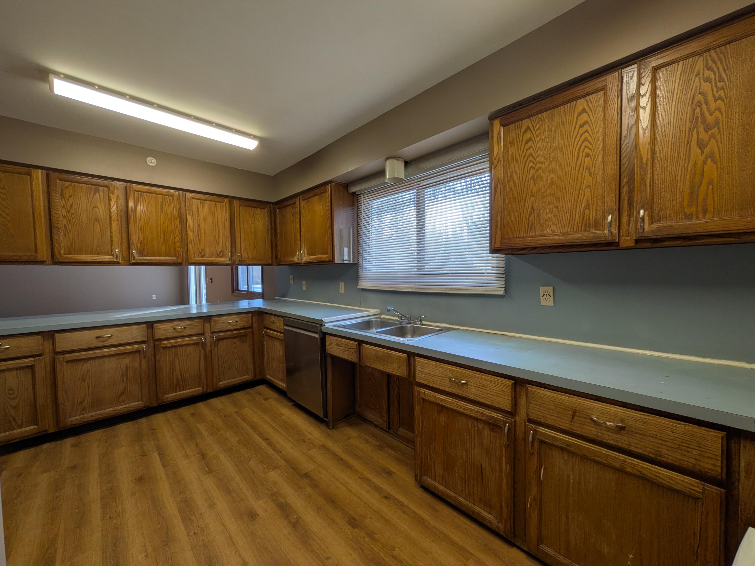 4464 Fisher Estates Lane Romeo, MI 48065 - Photo 5 of 20 fisher kitchen