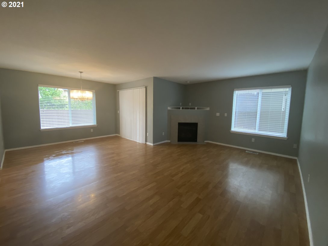 1104 Northeast 168th Street Ridgefield, WA 98642 - Photo 2 of 16 Gallery Image 2