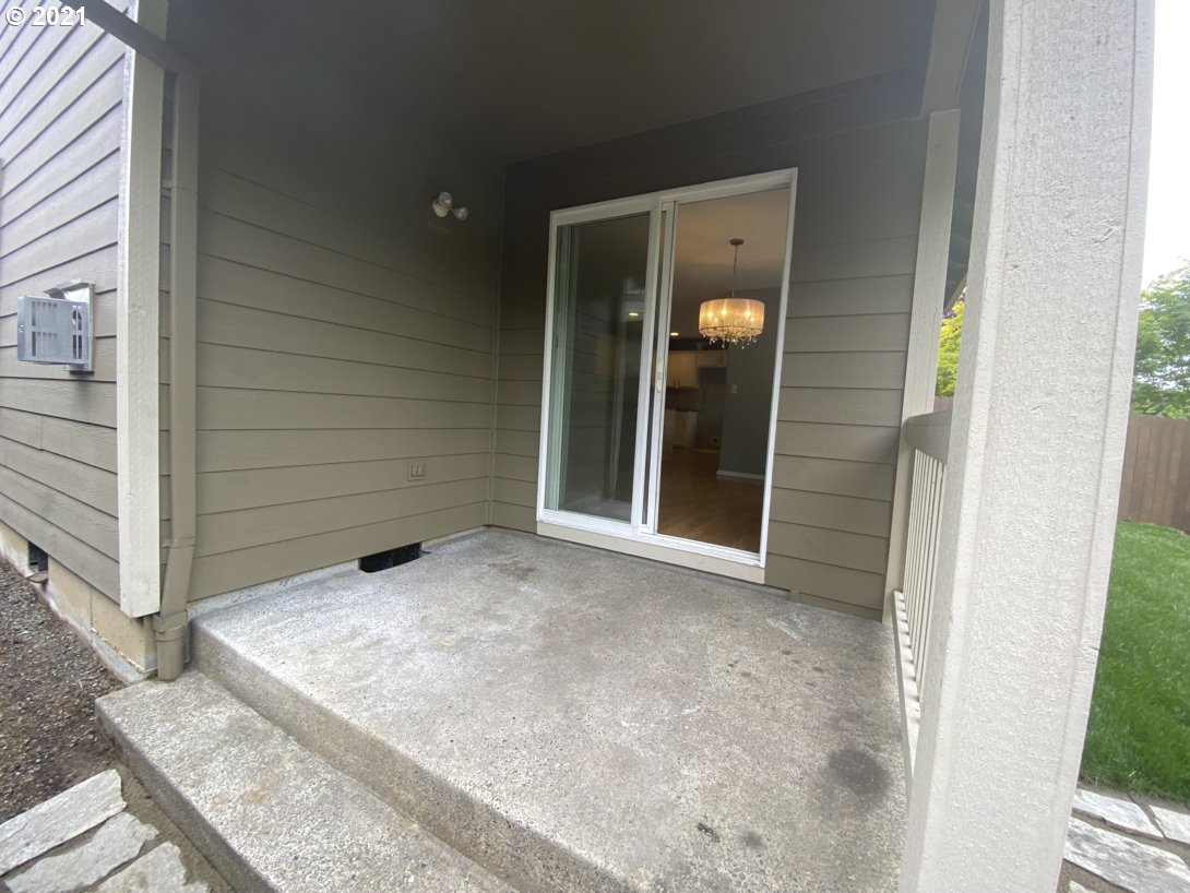 1104 Northeast 168th Street Ridgefield, WA 98642 - Photo 14 of 16 Gallery Image 14