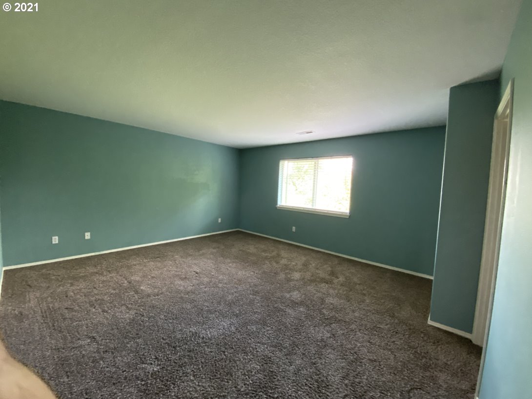 1104 Northeast 168th Street Ridgefield, WA 98642 - Photo 7 of 16 Gallery Image 7