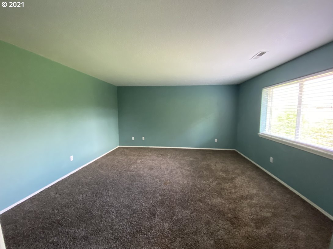 1104 Northeast 168th Street Ridgefield, WA 98642 - Photo 8 of 16 Gallery Image 8